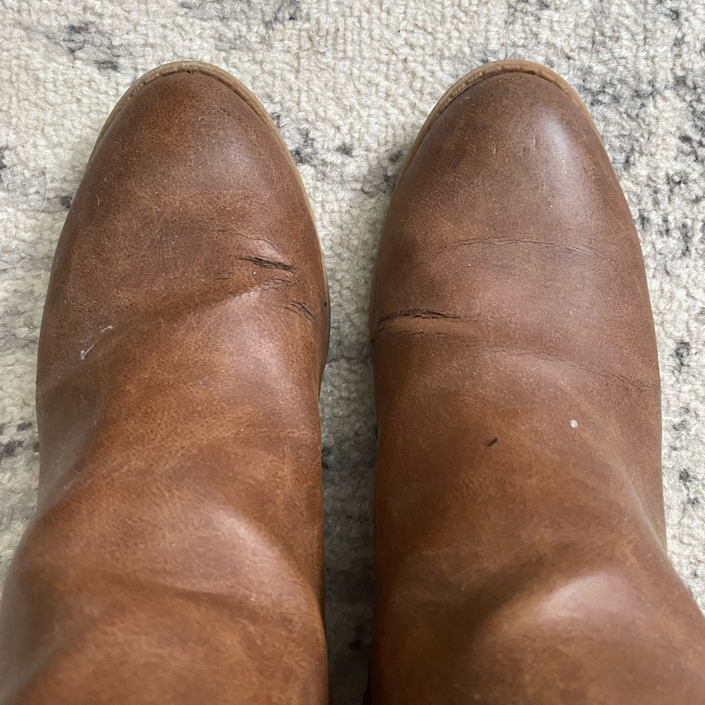 2 pair Universal Thread boots - Picture 8 of 8